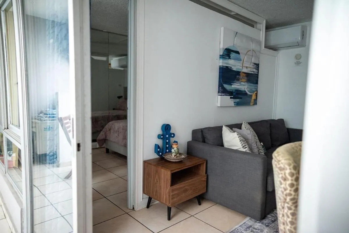Isla Verde Beachfront With Pool- Near Foxwoods سان خوان شقة