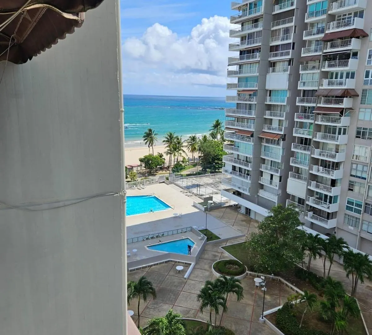 Isla Verde Beachfront With Pool- Near Foxwoods サンジョアン プエルトリコ